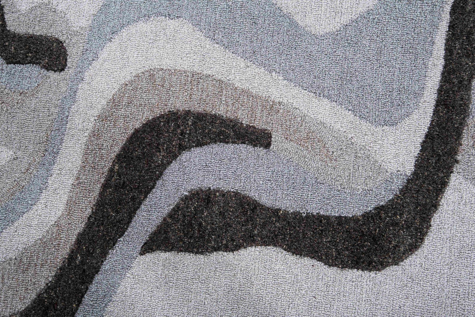 Ivory & Beige Abstract Wave Wool & Silk Rug — Round 4