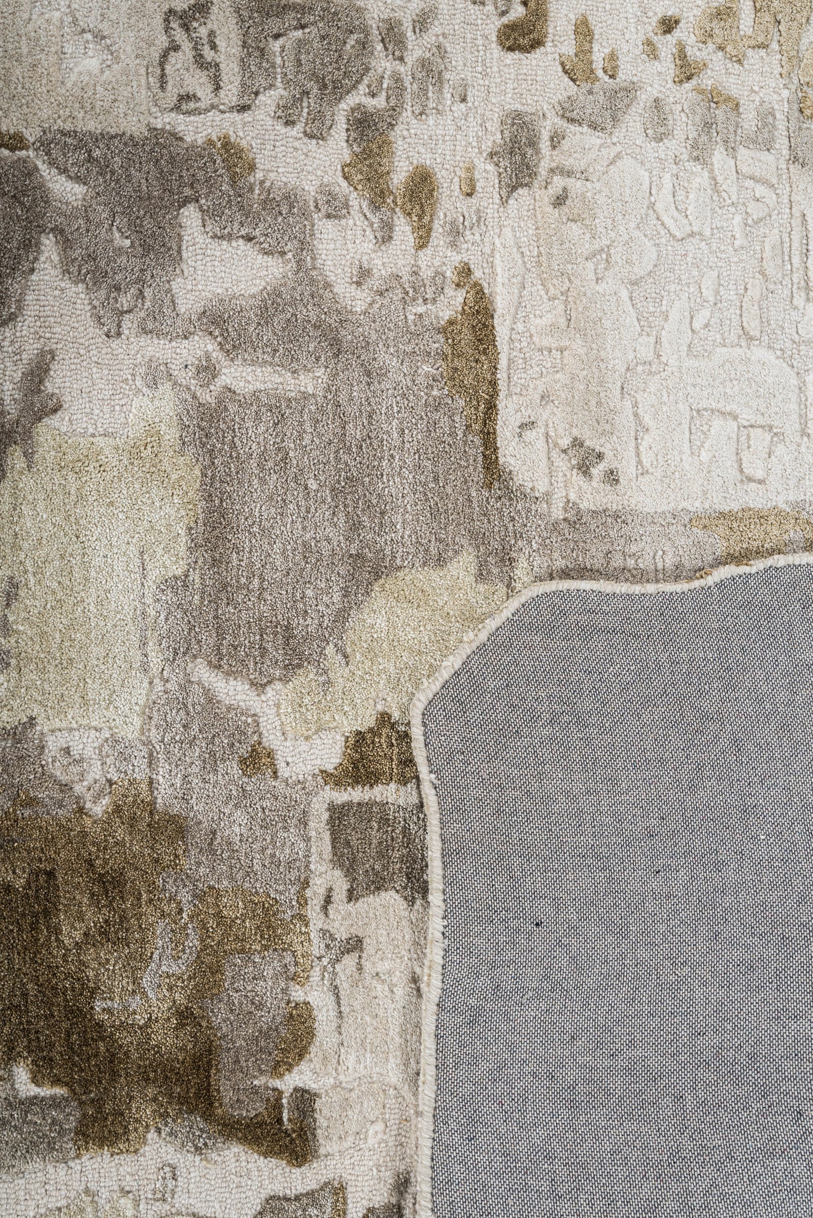Ivory Silver handmade wool and silk rug