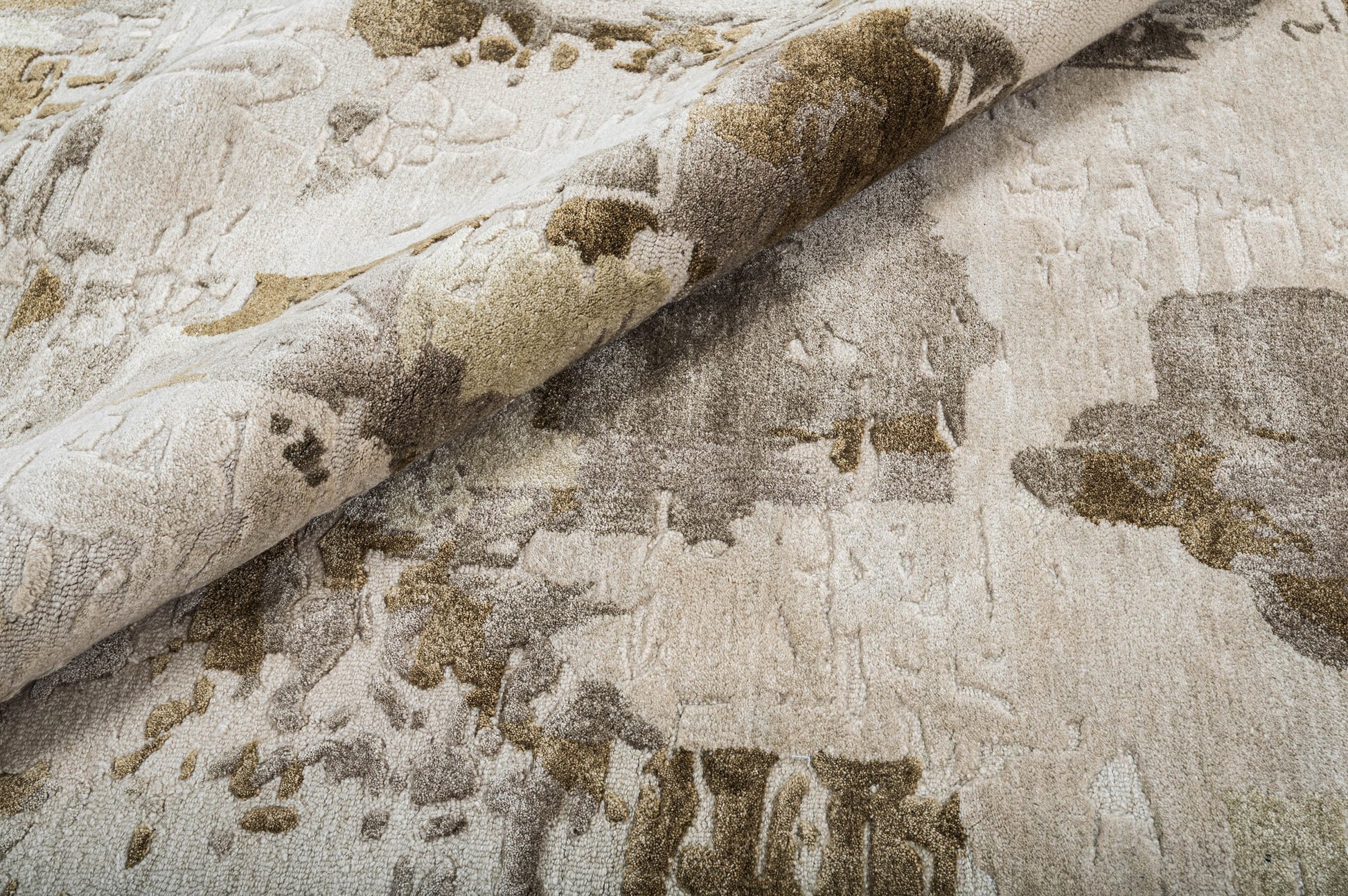 Ivory Silver handmade wool and silk rug