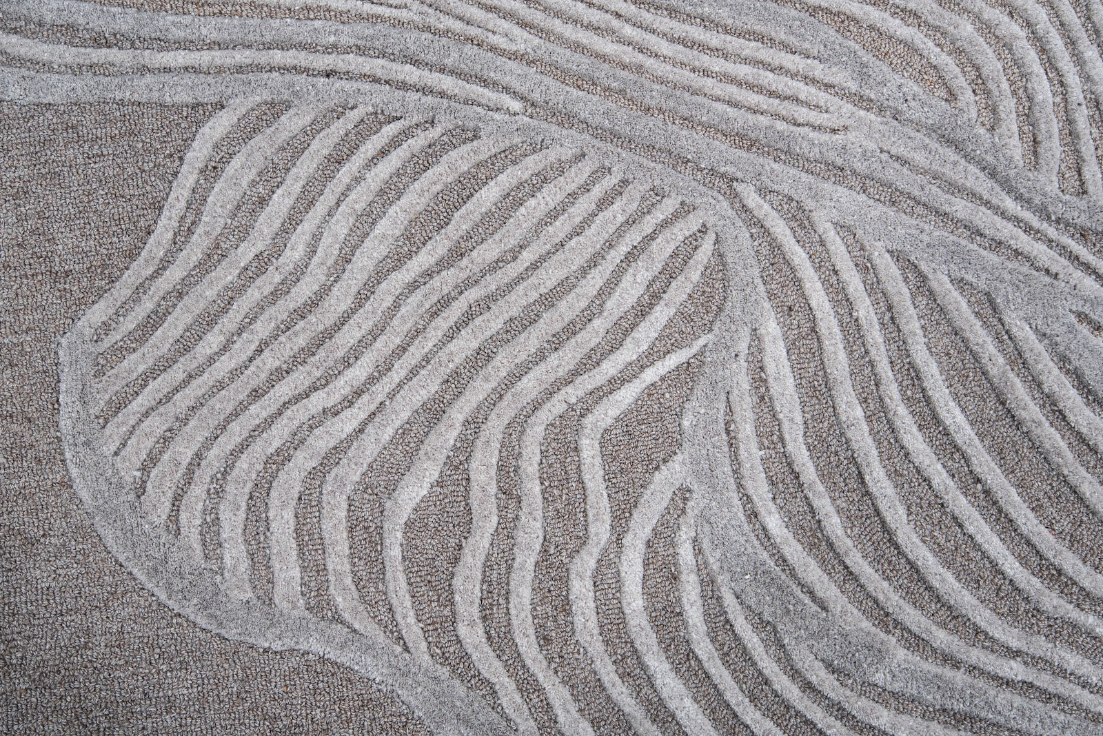 Ivory & Beige Abstract Wave Wool & Silk Rug — Square 2