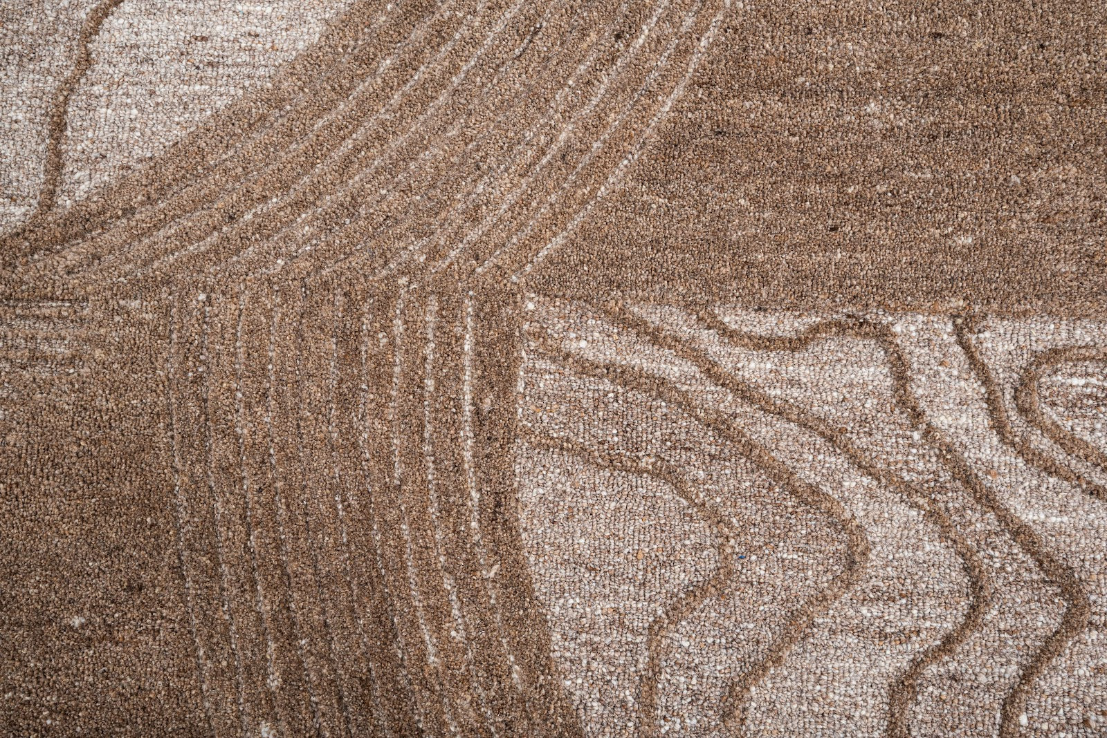 Brown, Beige & Black Abstract Leaf Pattern Wool Rug — Shaped 4