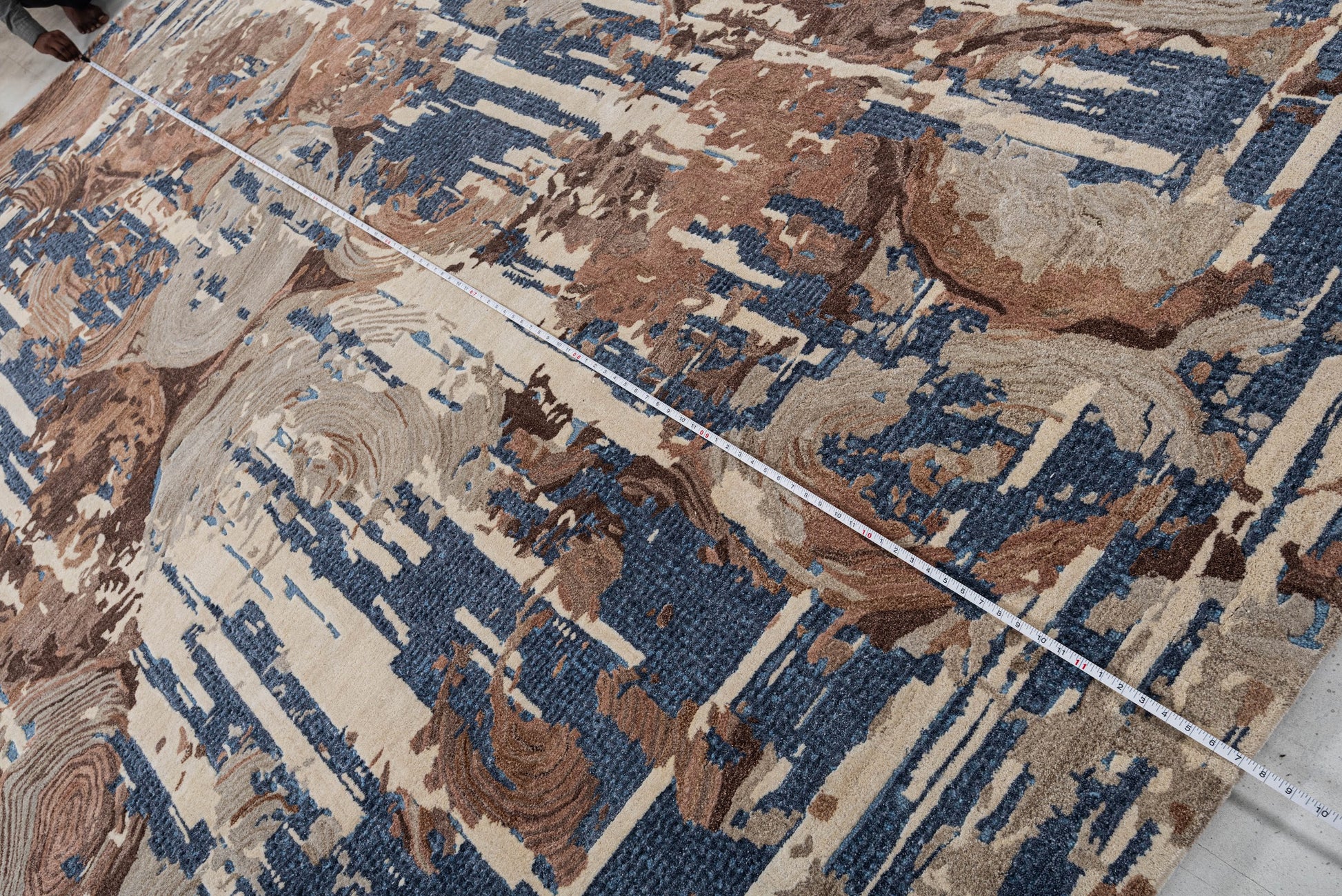 Ivory Brown handmade wool and silk rug