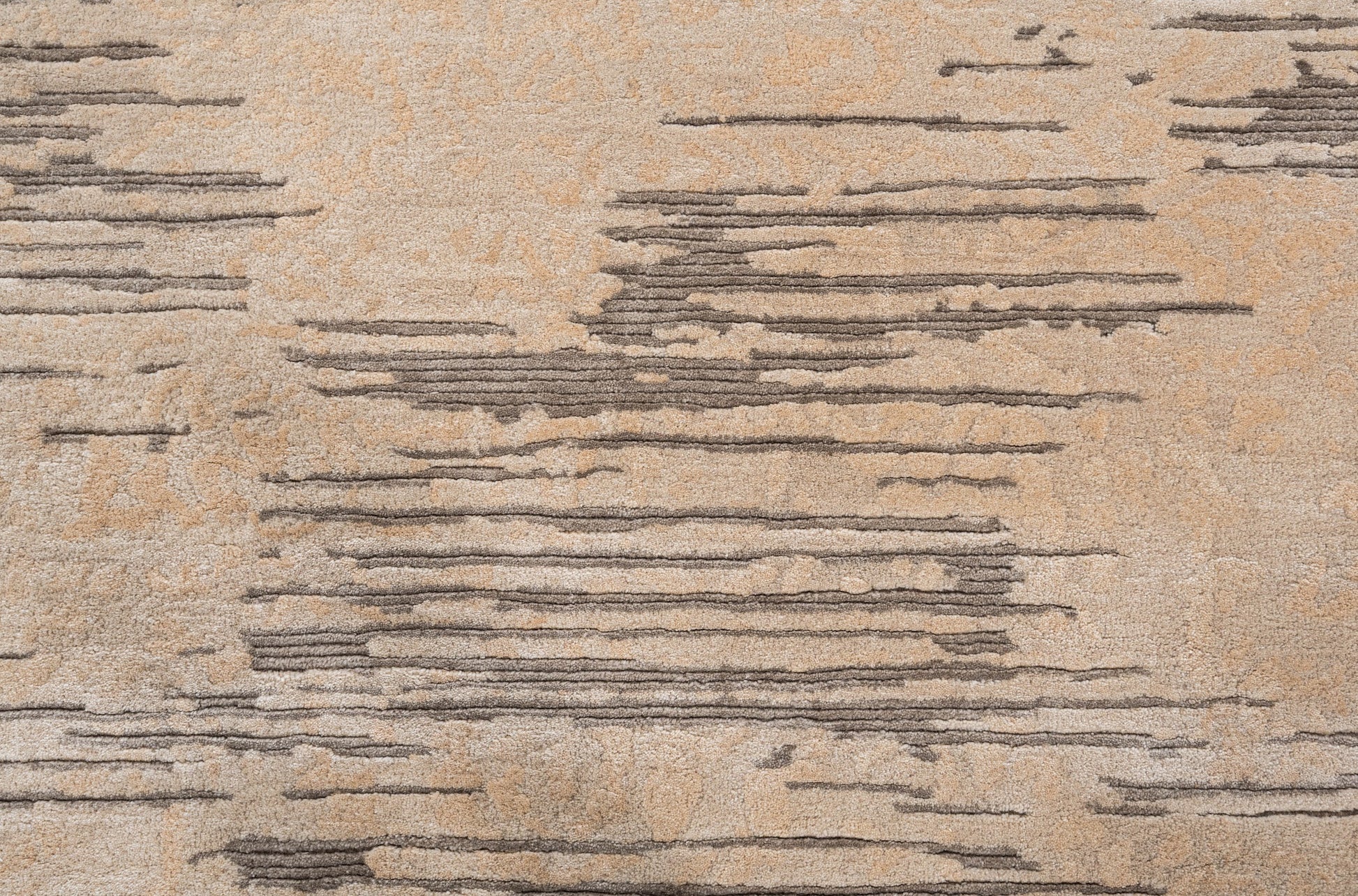 Ivory handmade wool and silk rug