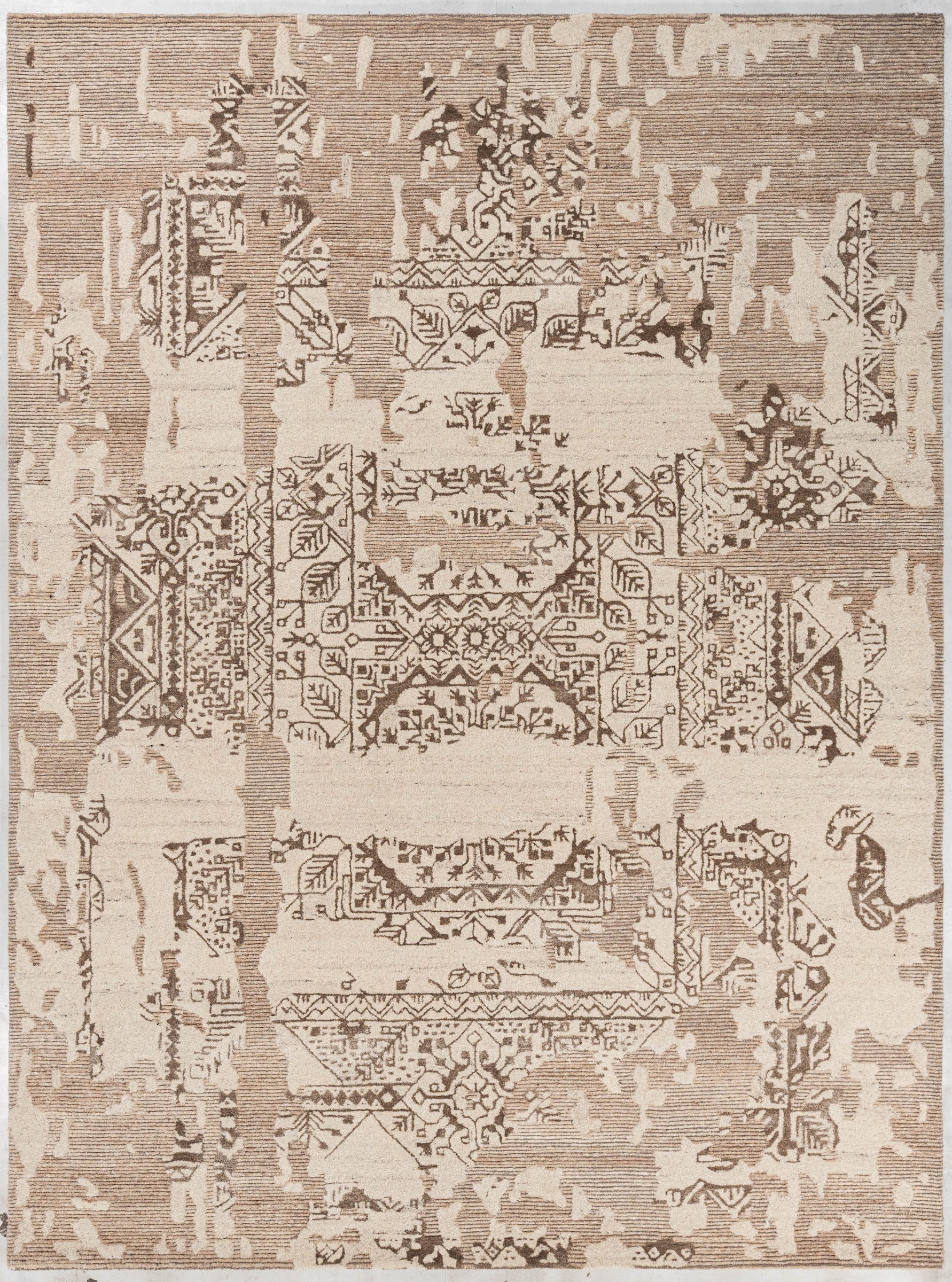 Ivory distressed traditional handmade wool and silk rug in ivory, beige and taupe
