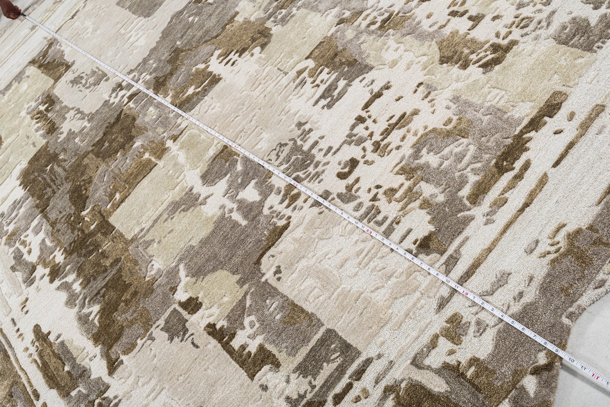 Ivory Silver handmade wool and silk rug